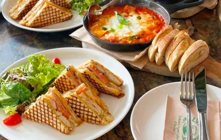 وجبات فطور مميزة في مطاعم الرياض