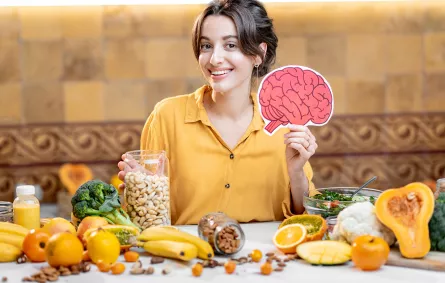 أطعمة تعزّز الصحة العقلية ووظائف المخّ وتقي من الزهايمر مع اختصاصية تغذية
