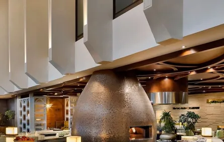 لقطة لداخل مطعم نيالي