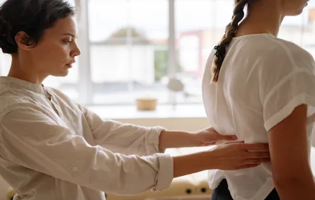 ألم الظهر قد يكون ناتجاً عن عسر الطمث