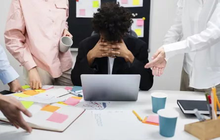 حلول مبتكرة للتفاهم والتعاون حتى يظل موسم العيد فرصة حقيقية للتواصل والترابط بين الموظفين