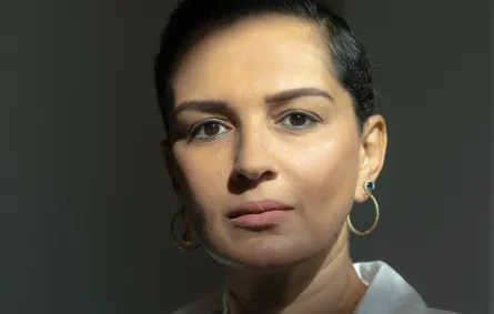 الفنانة هناء السجيني