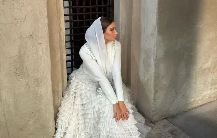 المؤثرة فاطمة حسام بفستان طبقات أبيض - الصورة من حسابها على إنستغرام