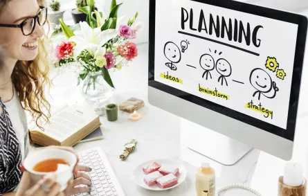 إدارة الأولويات هي الطريق نحو حياة أكثر هدوءاً Image by rawpixel .com on Freepik