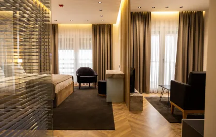 تفاصيل جذابة في غرف فندق أدور