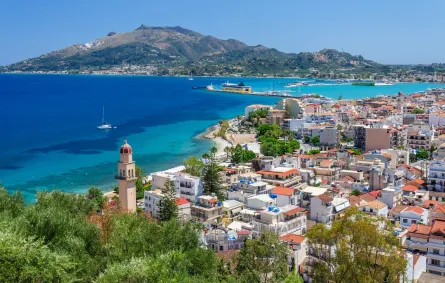 منظر بانورامي خلاب لمدينة زاكينثوس