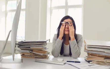 أخطاء إدارية تؤدي بروّاد الاعمال إلى الاحتراق - الصورة من Adobestock 