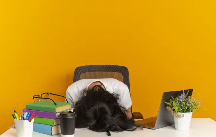 كيف تتحكم في مشاعر القلق وتستعيد حماسك مع بداية كل أسبوع؟