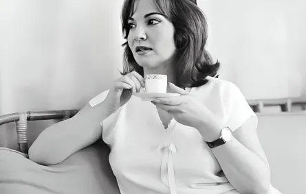 شادية -الصور من الفنانة التشكيلية ناهد طاهر شاكر