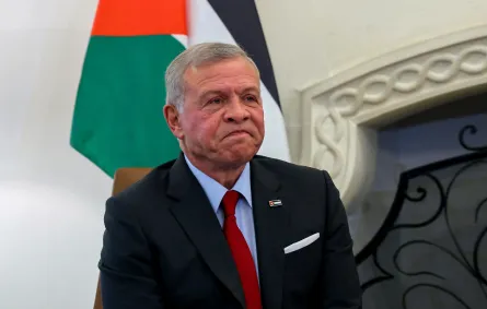 الملك عبد الله الثاني King Abdullah II في باريس- (مصدر الصورة: Yoan VALAT / POOL / AFP)
