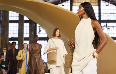 تودز ربيع 2025 Tod’s- الصورة من Launchmetrics/Spotlight ©