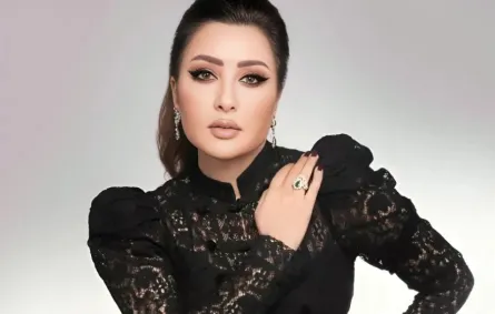 الفنانة لطيفة- الصورة من حسابها الخاص بالفيسبوك