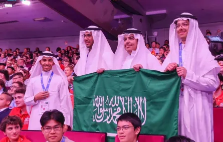 تأتي هذه المشاركة ضمن برنامج موهبة للأولمبيادات الدولية والمسابقات، الهادف إلى تمكين الكفاءات الوطنية الشابة