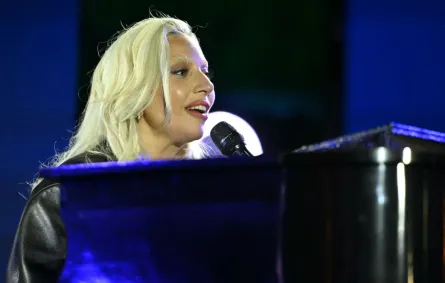 ليدي غاغا في فيلادلفيا بنسلفانيا (Lady Gaga in Philadelphia, Pennsylvania). مصدر الصورة: ANDREW CABALLERO-REYNOLDS / AFP