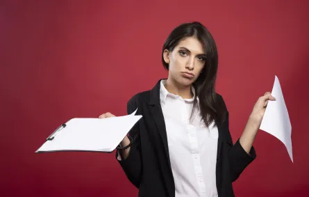 ما وراء قرار الطرد: أسرار لا تُقال في عالم العمل