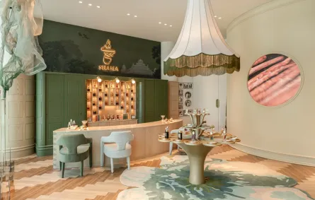 دار عطور شمع تفتتح أول بوتيك في الإمارات وتحديداً في مارينا مول بأبوظبي