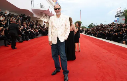 لوكا غوادنينو في مهرجان فينيسيا إيطاليا 2025(Luca Guadagnino in Venice, Italy). مصدر الصورة: Pascal Le Segretain/Getty Images