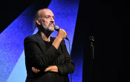 خاص من فينيسيا.. المخرج كينت جونز: ويليم دافو كان خياري الأول لبطولة فيلم Late Fame