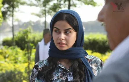 منة عرفة في كواليس التصوير- الصورة من المركز الإعلامي للشركة المنتجة