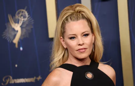 إليزابيث بانكس في لوس أنجلوس (Elizabeth Banks in Los Angeles). مصدر الصورة: Patrick T. Fallon / AFP