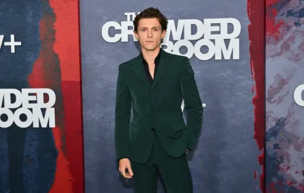 توم هولاند في متحف الفن الحديث في مدينة نيويورك (Tom Holland at the Museum of Modern Art in New York City). مصدر الصورة: ANGELA WEISS / AFP