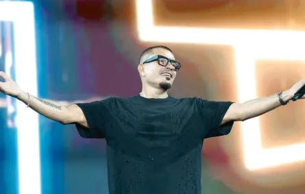 عمرو دياب- الصورة من حسابه على إنستغرام