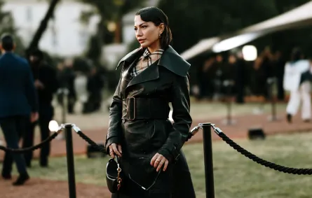 ديميت أوزدمير Demit Ozdemir في عرض بربري Burberry - الصورة من Launchmetrics/Spotlight ©