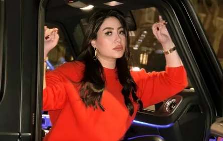 بوسي - الصورة من حسابها على إنستغرام