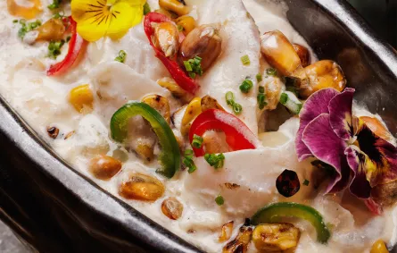 أطباق يابانية نابضة بالحياة