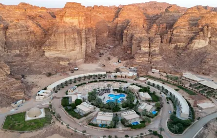 منتجعات سياحية في العلا شمال غربي السعودية