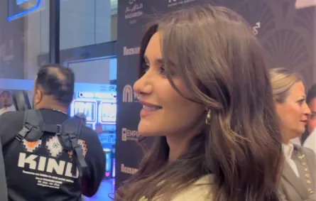 غادة عادل- الصورة خاصة بسيدتي من تصوير زكية البلوشي