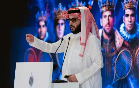 المستشار تركي آل الشيخ خلال المؤتمر الصحفي الحكومي الخاص بموسم الرياض 2025. مصدر الصورة المكتب الإعلامي لهيئة الترفيه