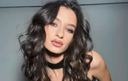 أميرة أديب - الصورة من صفحتها على فيسبوك