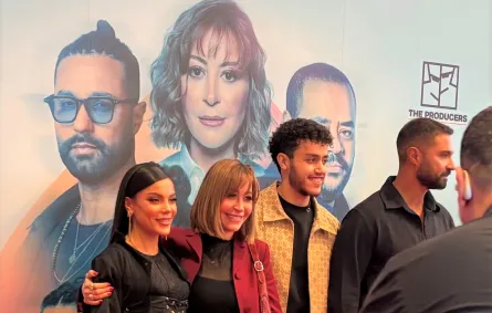 منة شلبي مع فريق فيلم "هيبتا: المناظرة الأخيرة"- الصورة خاصة  بسيدتي من تصوير زكية البلوشي