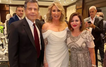 إلهام شاهين تهنئ إيناس الدغيدي بالزواج: ربنا يسعدكم ويبعد عنكم الحسد