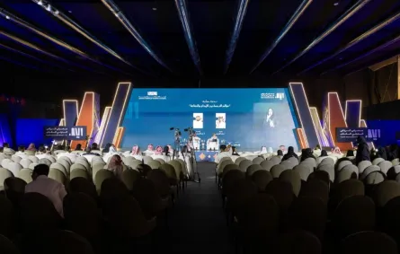 معرض الرياض الدولي للكتاب 2025 أقام ندوةً حوارية موسعة بعنوان "عوالم الترجمة بين الإبداع والصناعة"