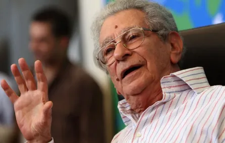 يوسف شاهين Youssef Chahine، من مهرجان فينيسيا 2007. مصدر الصورة: CHRISTOPHE SIMON / AFP