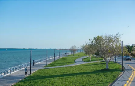 كورنيش الخبر. مصدر الصورة منصة الصور السعودية 