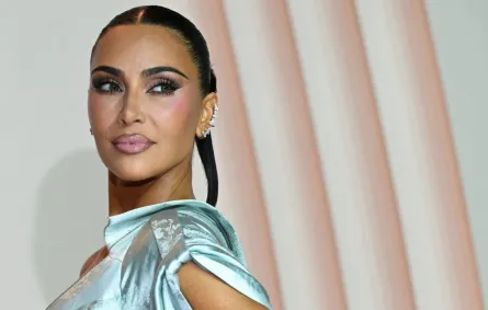 كيم كارداشيان في باريس (Kim Kardashian in Paris). مصدر الصورة: Bertrand GUAY / AFP