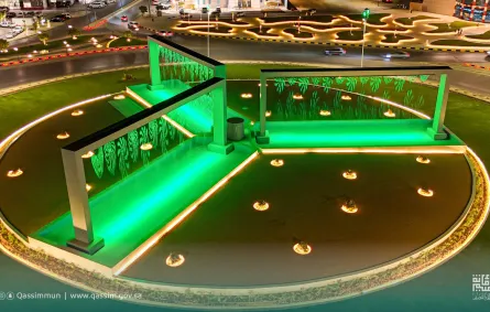 النافورة الرقمية (الصورة من حساب أمانة منطقة القصيم) النافورة الرقمية