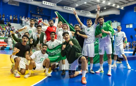 المنتخب السعودي للشباب يتوّج بذهب آسيا بعد 35 عامًا - الصورة من حساب اللجنة الأولمبية والبارالمبية السعودية على إكس 