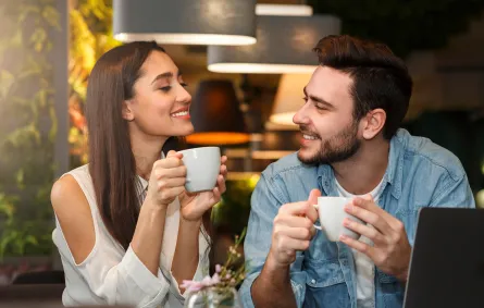 التمييز بين الصداقة والإعجاب
