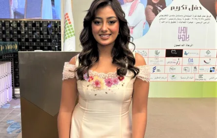 ماريا بحراوي- الصورة خاصة بسيدتي من تصوير زكية البلوشي