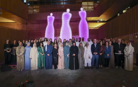  الشيخة لطيفة بنت محمد بن راشد آل مكتوم خلال تواجدها في افتتاح بيت الفن. الصورة من مكتب دبي الإعلامي