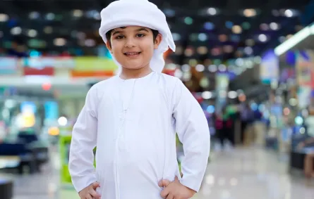 صورة لطفل إماراتي