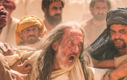 غسان مسعود في كواليس فيلم محارب الصحراء- الصورة من حسابه على الانستغرام