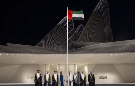 الشيخ محمد بن زايد آل نهيان رئيس دولة الإمارات افتتح بحضور أعضاء المجلس الأعلى للاتحاد حكام الإمارات متحف الشيخ زايد