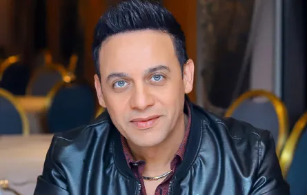 لأول مرة.. زوجة مصطفى قمر تظهر معه في كليب "مش حاشوفك"