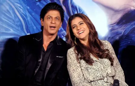 شاروخان وكاجول في مومباي Shah Rukh Khan and Kajol in Mumbai . مصدر الصورة (Photo by AFP)