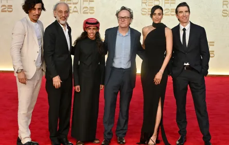 صناع الفيلم السعودي محارب الصحراء . مصدر الصورة: Eamonn M. McCormack/Getty Images for The Red Sea International Film Festival